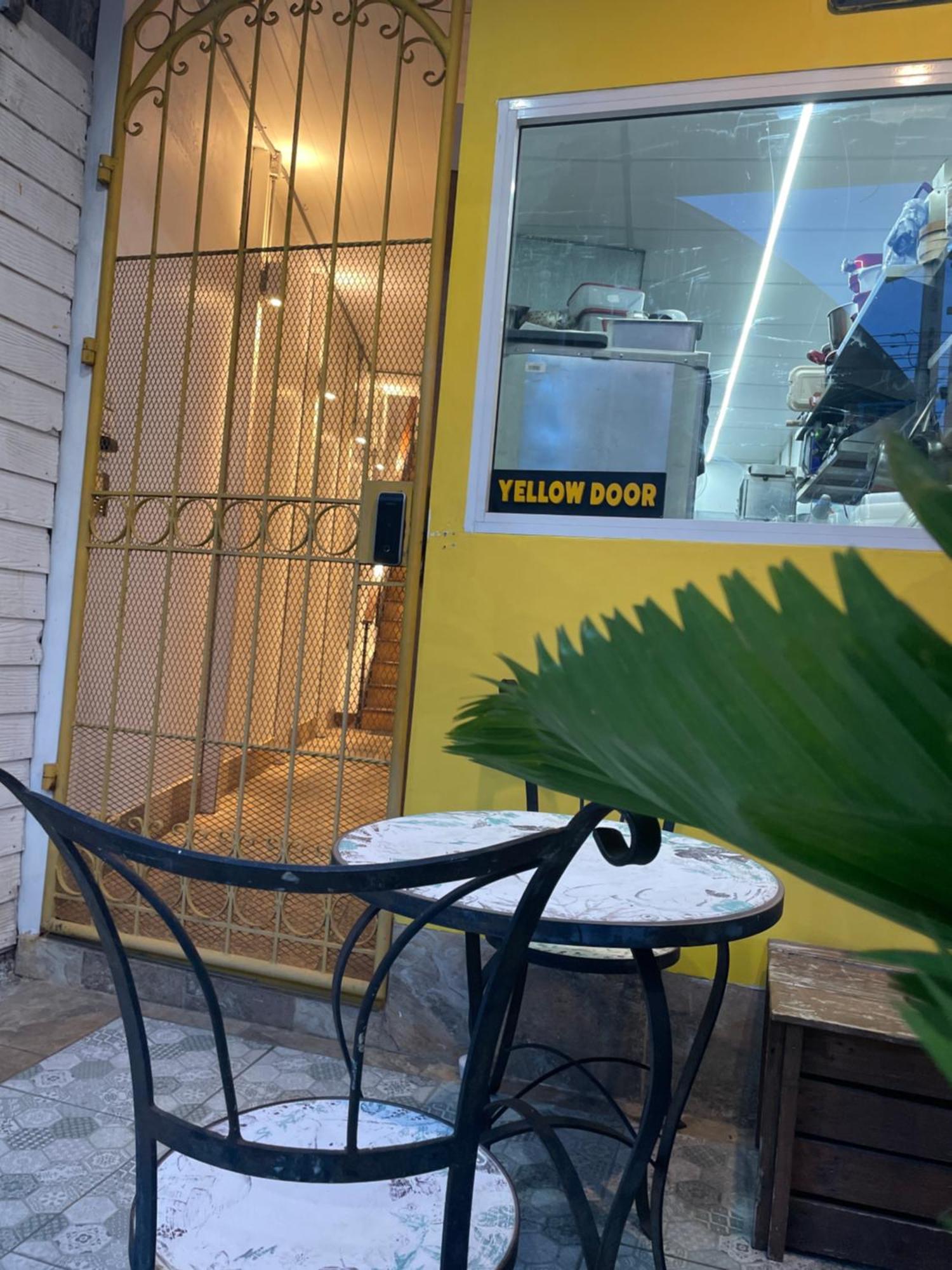 Yellow Door HHQ Exterior foto